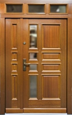 Drzwi zewnętrzne z drewna